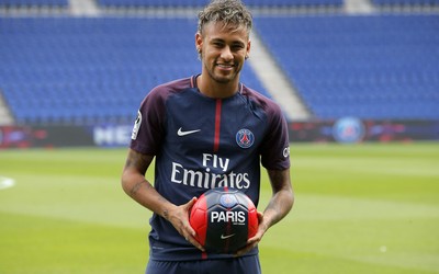 派亿体育精华-登贝莱这庆祝舞蹈能火出圈吗